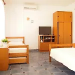 Apartment Bunari