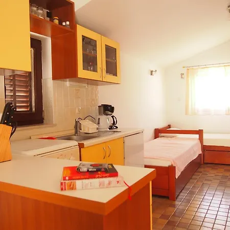 Apartment Bunari